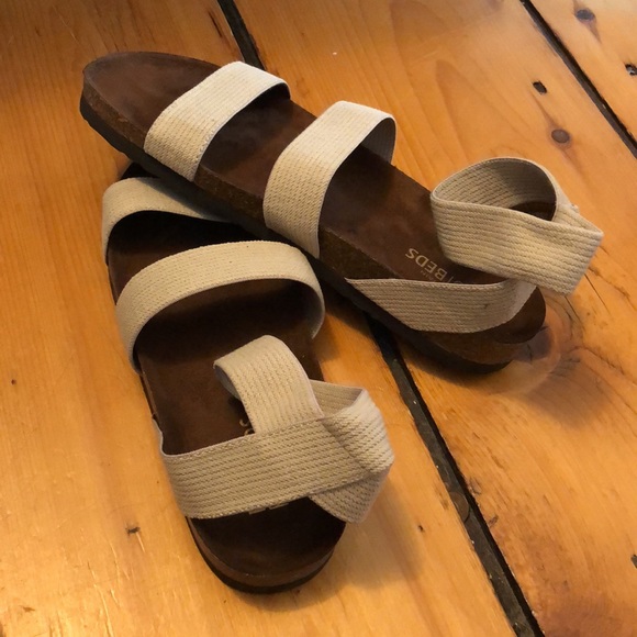 Harlequin White Mountain Sandals - Picture 2 of 5